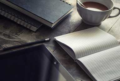 NBA焦点战：猛龙对决雄鹿，季后赛席位争夺战